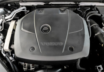 Подержанный автомобиль Volvo S90 2020 года (9 фото)