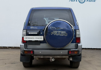 Подержанный автомобиль Toyota Land Cruiser Prado 2002 года (6 фото)
