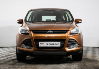 Подержанный автомобиль Ford Kuga 2015 года (2 фото)