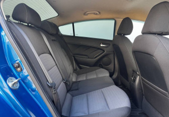 Подержанный автомобиль Kia Cerato Sedan 2014 года (11 фото)