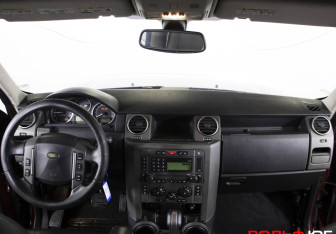 Подержанный автомобиль Land Rover Discovery 2005 года (12 фото)