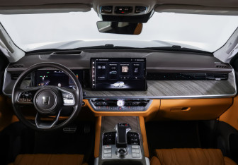 Подержанный автомобиль Tank 500 2024 года (18 фото)