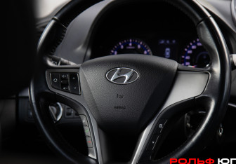 Подержанный автомобиль Hyundai i40 Sedan 2015 года (12 фото)