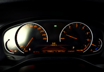 Подержанный автомобиль BMW X4 2019 года (13 фото)