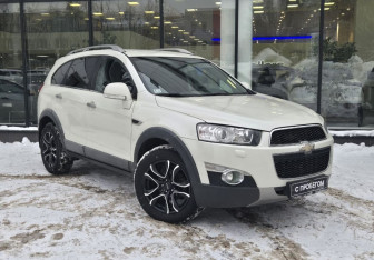 Подержанный автомобиль Chevrolet Captiva 2012 года (3 фото)