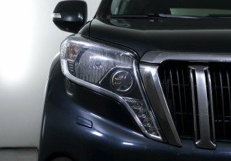 Подержанный автомобиль Toyota Land Cruiser Prado 2014 года (8 фото)