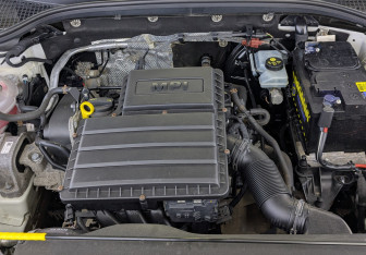 Подержанный автомобиль Skoda Octavia Liftback 2019 года (9 фото)