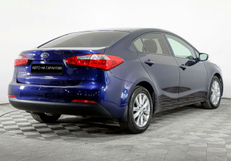 Подержанный автомобиль Kia Cerato Sedan 2016 года (3 фото)