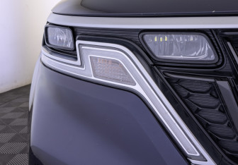 Подержанный автомобиль Kia Carnival 2021 года (11 фото)