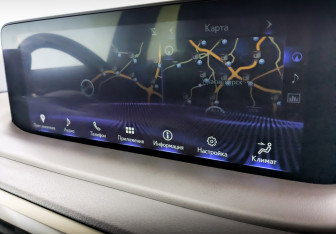 Подержанный автомобиль Lexus RX 2021 года (28 фото)