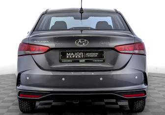Подержанный автомобиль Hyundai Solaris Sedan 2021 года (6 фото)