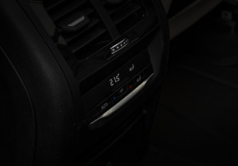 Подержанный автомобиль BMW X3 2021 года (22 фото)