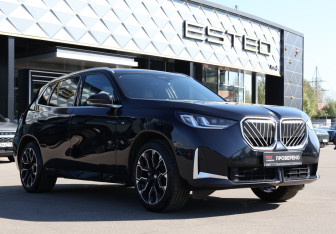 Подержанный автомобиль BMW X3 2025 года (3 фото)