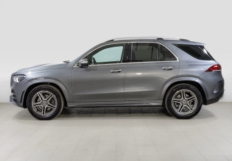 Подержанный автомобиль Mercedes-Benz GLE 2021 года (8 фото)
