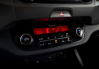 Подержанный автомобиль Kia Sportage 2015 года (26 фото)