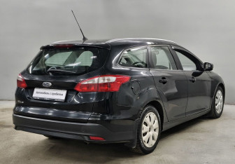 Подержанный автомобиль Ford Focus Wagon 2013 года (5 фото)