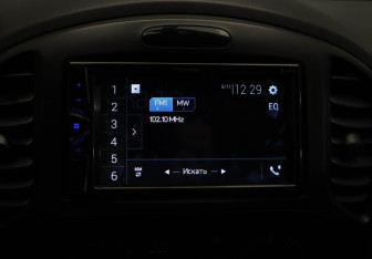 Подержанный автомобиль Nissan Juke 2013 года (12 фото)