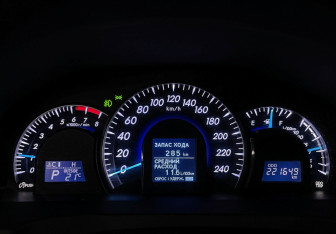 Подержанный автомобиль Toyota Camry Sedan 2012 года (11 фото)