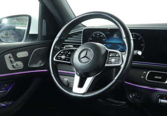 Подержанный автомобиль Mercedes-Benz GLE 2021 года (15 фото)