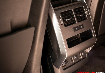 Подержанный автомобиль Land Rover Range Rover Sport 2018 года (16 фото)