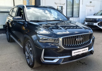 Подержанный автомобиль Geely Monjaro 2023 года (3 фото)