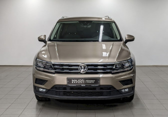 Подержанный автомобиль Volkswagen Tiguan 2019 года (2 фото)