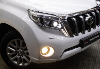 Подержанный автомобиль Toyota Land Cruiser Prado 2014 года (21 фото)