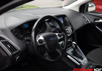 Подержанный автомобиль Ford Focus Wagon 2012 года (10 фото)