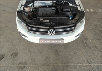 Подержанный автомобиль Volkswagen Tiguan 2014 года (16 фото)