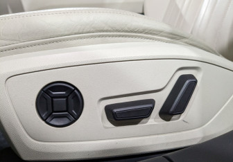 Подержанный автомобиль Audi A6 Sedan 2020 года (22 фото)