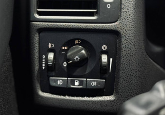 Подержанный автомобиль Volvo S40 2008 года (17 фото)