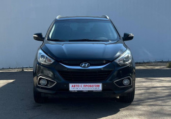 Подержанный автомобиль Hyundai ix35 2014 года (2 фото)