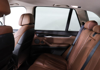 Подержанный автомобиль BMW X5 2017 года (14 фото)
