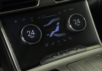 Подержанный автомобиль Exeed TXL 2022 года (20 фото)