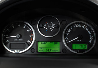 Подержанный автомобиль Land Rover Freelander 2011 года (11 фото)