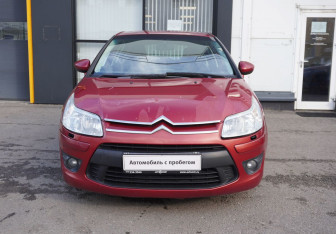 Подержанный автомобиль Citroen C4 Hatchback 2010 года (2 фото)