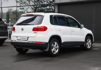 Подержанный автомобиль Volkswagen Tiguan 2014 года (4 фото)