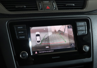 Подержанный автомобиль Skoda Rapid Liftback 2019 года (17 фото)