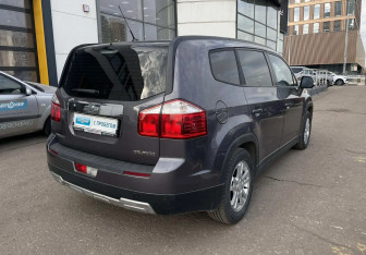 Подержанный автомобиль Chevrolet Orlando 2014 года (4 фото)