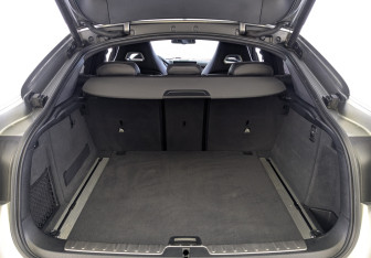 Подержанный автомобиль BMW X6 M 2016 года (10 фото)