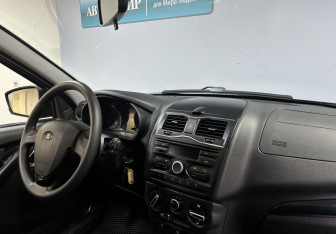 Подержанный автомобиль LADA (ВАЗ) Granta Wagon 2023 года (17 фото)