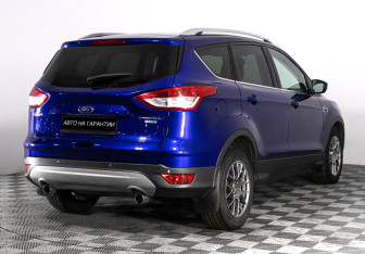 Подержанный автомобиль Ford Kuga 2015 года (5 фото)