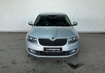 Подержанный автомобиль Skoda Octavia Liftback 2013 года (2 фото)