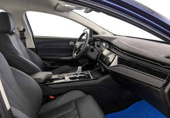 Подержанный автомобиль Omoda S5 2023 года (13 фото)