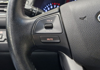 Подержанный автомобиль Kia Rio Sedan 2012 года (4 фото)