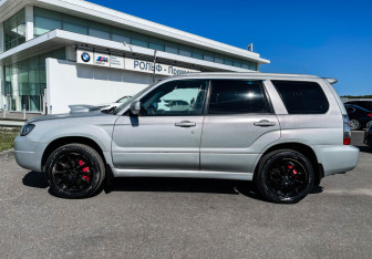 Подержанный автомобиль Subaru Forester Suv 2007 года (8 фото)