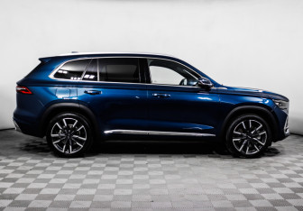 Подержанный автомобиль Geely Monjaro 2023 года (4 фото)