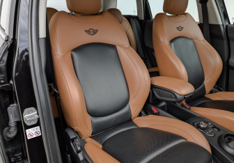 Подержанный автомобиль MINI Countryman 2018 года (23 фото)