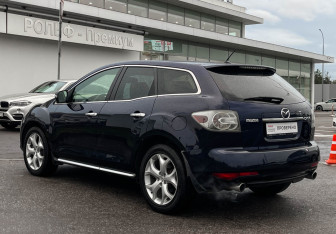 Подержанный автомобиль Mazda CX-7 2011 года (7 фото)