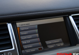 Подержанный автомобиль Land Rover Range Rover Sport 2010 года (21 фото)